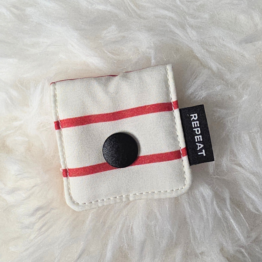 Coco Charging Cable Holder - Stripe Red