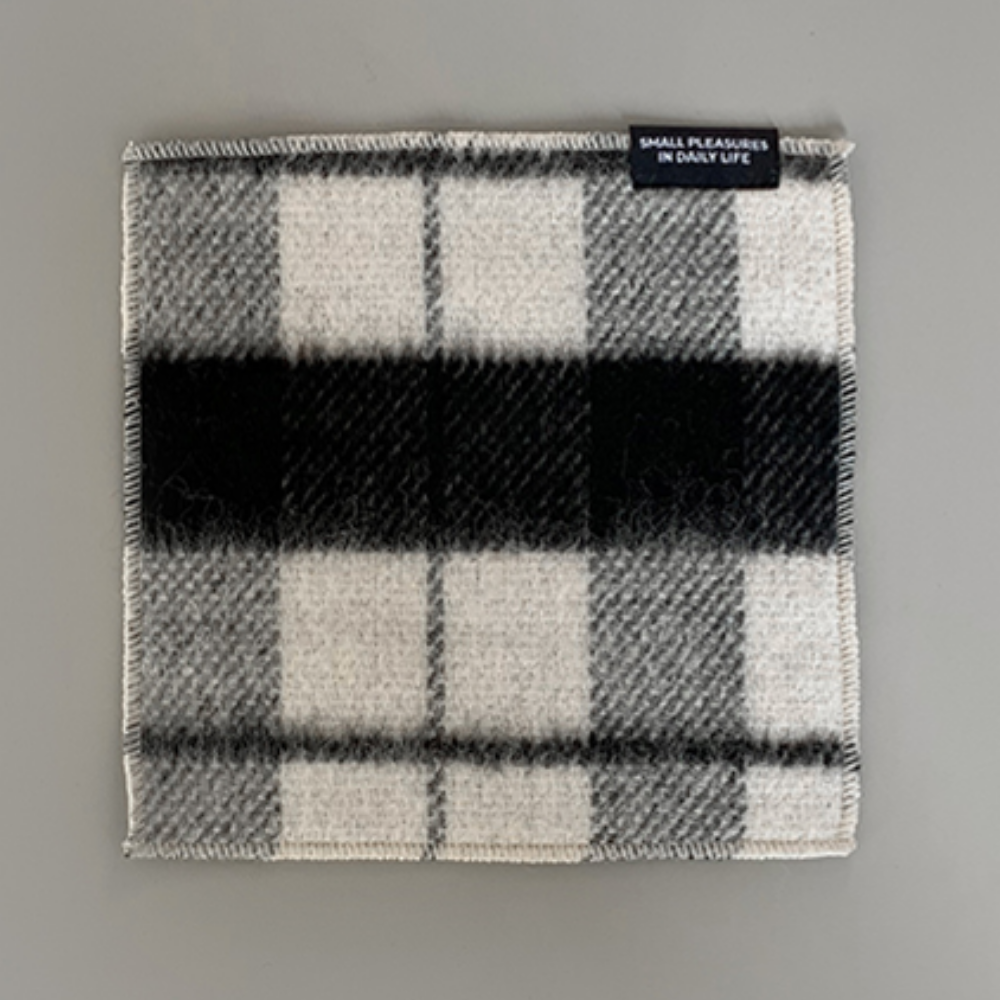 Cozy double sided placemat - White