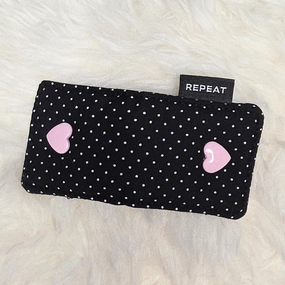 Coco Charging Cable Holder - Dotted Black